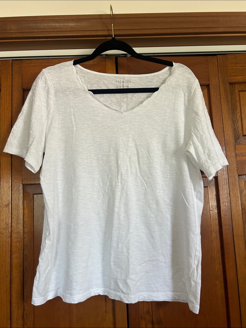 Talbots White Short-Sleeve V-Neck Tee with Subtle Slub Texture